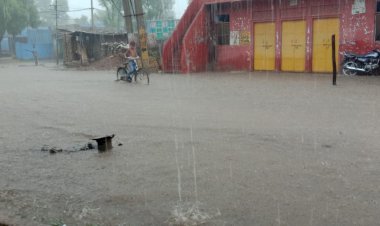 सकट में डेढ़ घंटे तक जमकर बरसी बारिश, किसानो के चेहरे पर दिखी खुशी