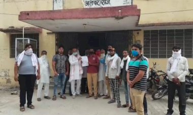 रामगढ को चतुर्थ श्रेणी की नगरपालिका बनाने में समाजिक भेदभाव, विरोध में मुख्यमंत्री के नाम एसडीएम को सौंपा ज्ञापन