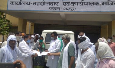 डीजल पैट्रोल मूल्यवृद्धि के विरोध में सौंपा ज्ञापन