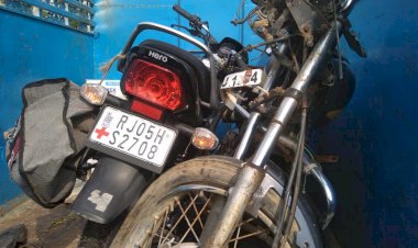 बेकाबू पिकअप ने रौंदी तीन बाइकें, तीन घायल