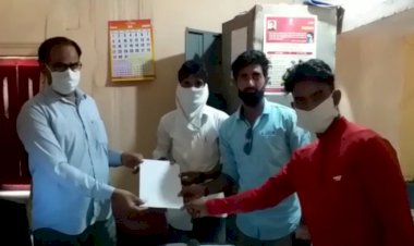 कामां कस्बे में छात्रों ने खून से लिखा मुख्यमंत्री को पत्र