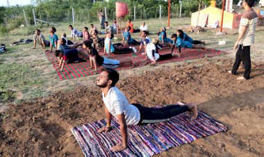 सुमंगल सेवा संस्थान ने रोग प्रतिरोधक क्षमता बढाने के लिए एक दिवसीय योग प्रशिक्षण शिविर का किया आयोजन