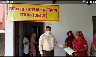 स्वयं सहायता समूहों द्वारा आंगनवाड़ी केन्द्रों पर पोषाहार और नाश्ता का एक वर्ष से नही हुआ  भुगतान, महिलाओं ने सीडीपीओ को ज्ञापन सौंप शीघ्र भुगतान की मांग की