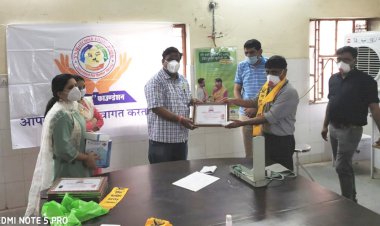 शुभेच्छा ने किया कोरोना कर्णधारों का सम्मान और उपलब्ध कराये आवश्यक उपकरण