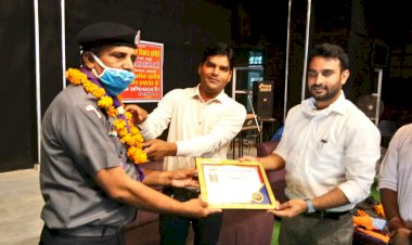 ग्रामीण पर्यावरण विकास समिति द्वारा ब्लॉक स्तरीय कोरोना योद्धा सम्मान समारोह का किया गया आयोजन