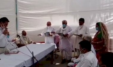 नगर पालिका नगर में मनोनीत चार पार्षदो को उपखण्ड अधिकारी मुनिदेव यादव ने कराई शपथ ग्रहण