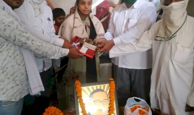 खैरथल में जाटव समाज संस्था द्वारा मेधावी छात्रा का किया सम्मान