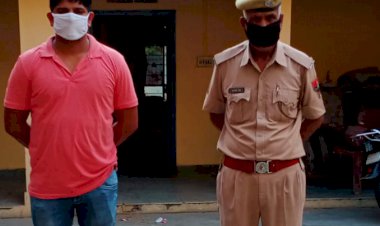 खैरथल थाना पुलिस ने 5 लीटर अवैध हथकढ़ शराब सहित एक व्यक्ति को किया गिरफ्तार बाइक जप्त