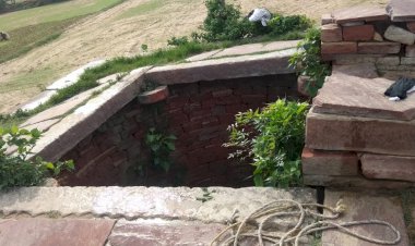 बेकार व खुले पडे कुए में गिरा बालक,भरतपुर रैफर