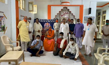 श्री अयोध्या धाम से लोटने पर महामंडलेश्वर हंसराम का भीलवाड़ा के हरी सेवा धाम में  किया भावभीना स्वागत