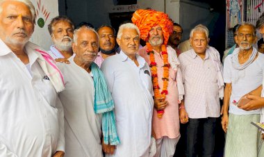 स्वर्णकार समाज की बैठक में मंदिर के विकास पर चर्चा