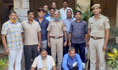 कुम्हेर थाना पुलिस ने 2 ईनामी बदमाश युवको किया गिरफ्तार