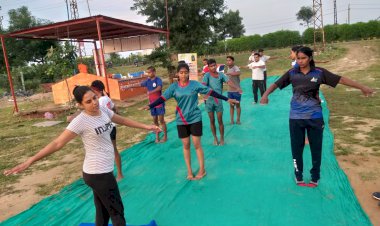 योग की 70 मुद्राओं के प्रशिक्षण के साथ मनाया प्रधानमंत्री मोदी जी का 70 वां जन्मदिवस