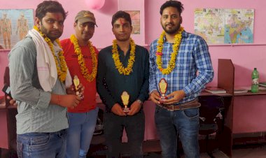 जिया लाइब्रेरी रामगढ़ के द्वारा किया गया गवर्नमेंट सलेक्शन होने पर छात्रों का भव्य स्वागत