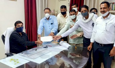 राजस्थान शिक्षक एवं पंचायती राज कर्मचारी संघ ने मुख्यमंत्री के नाम उपखंड अधिकारी को सौंपा ज्ञापन