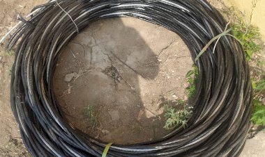 विधुत केबिल नही डलने से ग्रामीण परेशान