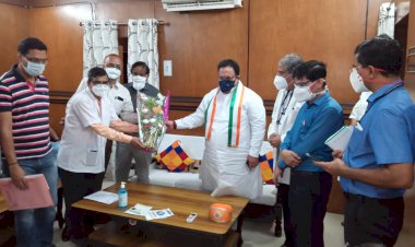 आईएमए सेवारत चिकित्सक विंग एवम गवर्मेंट डॉक्टर्स फ़ोरम भीलवाड़ा ने संयुक्त रूप से  स्वास्थ्य मंत्री रघु शर्मा का सर्किट हाउस में  किया अभिनन्दन