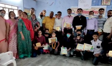 भारत विकास परिषद के तत्वावधान गुरु वंदन छात्र अभिनंदन एवं सम्मान समारोह का हुआ आयोजन