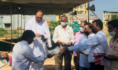 महात्मा गांधी जीवन दर्शन समिति द्वारा मास्क वितरण कार्यक्रम सम्पन्न