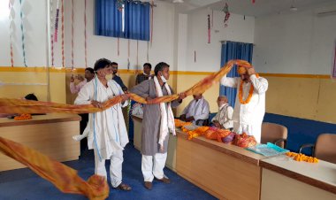 महुआ के पूर्व जिलाप्रमुख अजीत सिंह का मध्य प्रदेश के उपचुनाव में प्रभारी बनाए जाने पर किया जोरदार  स्वागत