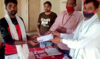 सिनसिनी मे ग्राम संपर्क अभियान के अंतर्गत लोगों को दी बैंक योजनाओं की जानकारी