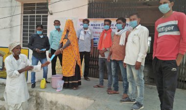 हाथ धुलाकर सफाई का दिया ग्रामीणों को संदेश