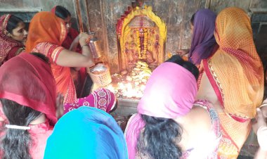 घर-घर में प्रथम दिन हुई मां शैलपुत्री की पूजा अर्चना