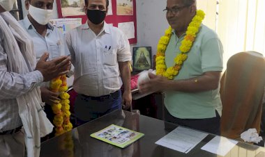 ब्रह्मा राम जी जाट को मुख्य जिला शिक्षा अधिकारी भीलवाड़ा बनाए जाने पर राजस्थान शारीरिक शिक्षक संघ के पदाधिकारियों ने माल्यार्पण कर किया स्वागत अभिनंदन