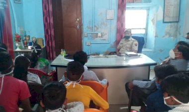 गोविंदगढ़ पुलिस थाने मे बेखौफ आवाज अभियान बेबीनार मे  बालिकाओ व अभिभावकों ने  लिया भाग