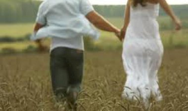 सगाई से पूर्व ही किसी को अपना दिल दे चुकी युवती,  होने वाला पति कतई नहीं पसंद कहा-रहूँगी तो प्रेमी के संग,हुई फरार