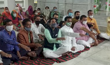 मेरा परिवार मै जिम्मेदार की पालना करते हुए तब-तक कोरोना की दवाई नही तब तक ढिलाई नही बरतने का लिया संकल्प