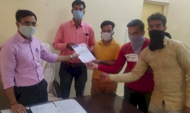 निकिता तोमर के हत्यारों को फांसी की सजा दिलाने की मांग को लेकर प्रधानमंत्री के नाम करणी सेना ने एसडीएम को सौंपा ज्ञापन