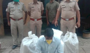 गोविन्दगढ़ पुलिस की बड़ी कार्यवाही, सरकार की पाबंदी के बाद पटाखे  बेचते एक गिरफ्तार, 50000 का माल जप्त