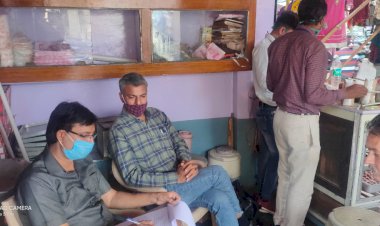 लक्ष्मणगढ़ में पहुंची फूड सैंपलिंग की टीम, मिष्ठान व्यवसायियों में मची भगदड़