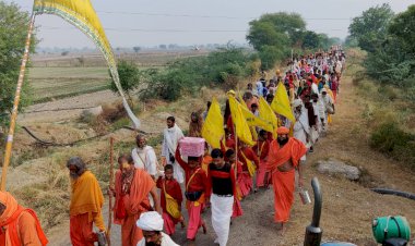 राधा रानी ब्रज यात्रा ने जल महलो की नगरी डीग में किया प्रवेश