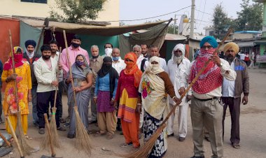 रामगढ़ ग्राम पंचायत ने कस्बे की सफाई अब होगी नए सिरे से बाहर के ठेकेदार को दिया ठेका