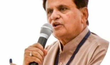 कांग्रेसी नेता अहमद पटेल का निधन कठूमर विधायक ने जताया शाेक, कहा  पार्टी ने एक मजबूत स्तंभ खाे दिया