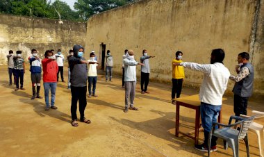 किशनगढ़ बास में संविधान दिवस पर हुआ शपथ ग्रहण समारोह आयोजित