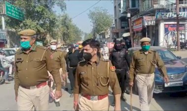 थाना अधिकारी के नेतृत्व में पुलिस और क्यूआरटी टीम ने कस्बे में लगाई गस्त