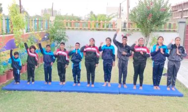 फिट इंडिया केमपेन के तहत्  सुर्यनमस्कार का करवाया आयोजन