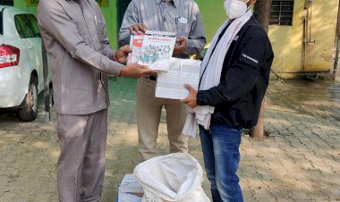 अलवर जिला एनएसयूआई द्वारा राजीव गांधी बुक बैंक किया शुरू