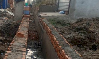 शिव कॉलोनी वासियों को मिली गंदगी से राहत, रामबास सरपंच ने कराया नाला निर्माण