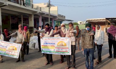 वोटर लिस्ट में नाम जुड़वाने के लिए लोगो को  किया जागरूक