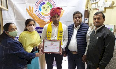 शुभेच्छा फाउंडेशन ने किया समाजसेवी प्रदीप गौतम का सम्मान