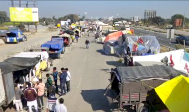 जयपुर दिल्ली हाईवे 7 दिन से जाम, केंद्र सरकार किसानों की परीक्षा ना ले-  किसान नेता योगेंद्र यादव