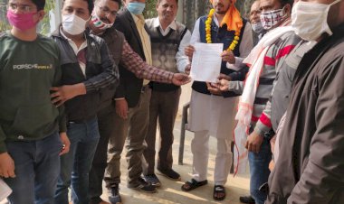 नरेगा कनिष्ठ तकनीकी सहायकों ने विधायक को सौपा  ज्ञापन