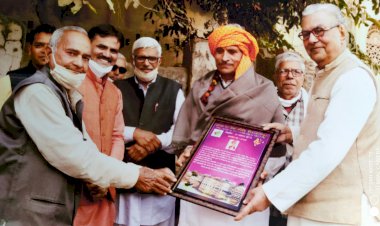 अपना घर सेवा समिति ने पालिकाध्यक्ष व पार्षदों का किया सम्मान