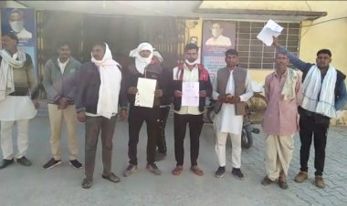 टोडली गांव के लोगों ने राशन डीलर के खिलाफ उपखंड अधिकारी को सौपा ज्ञापन