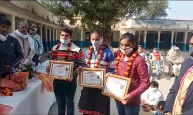 इंस्पायर्ड अवार्ड के लिए चयनित छात्रो का ग्राम ढिस में किया सम्मान