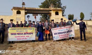 नव वर्ष पर इको क्लब सदस्यो एवं रोवर स्काउटस ने किया माधव सागर में श्रमदान